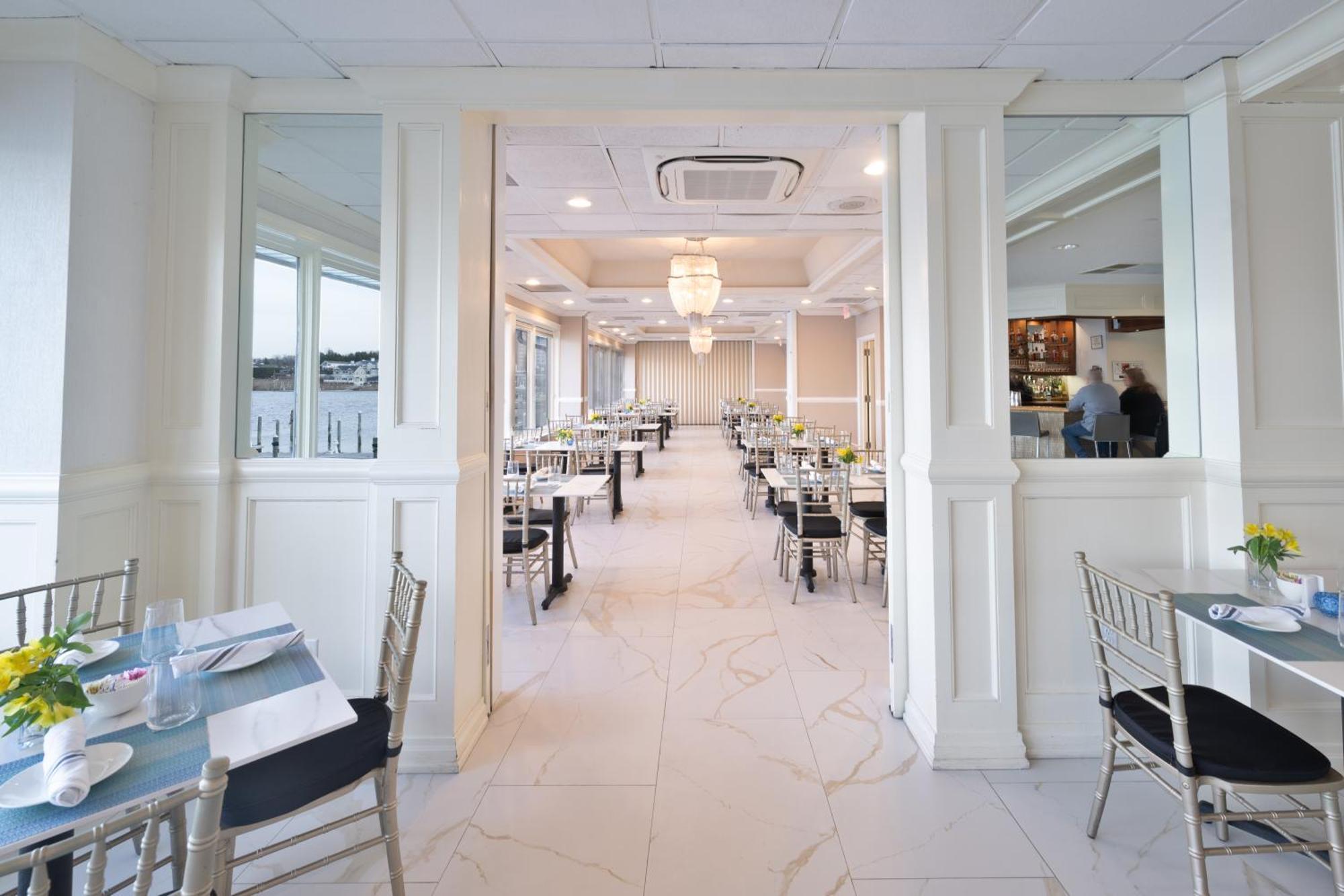 Oyster Point Hotel เรดแบงค์ ภายนอก รูปภาพ